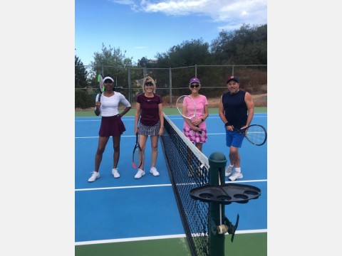 Right photo of tennis players