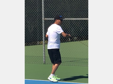 Right photo of tennis players