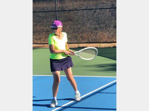 Right photo of tennis players